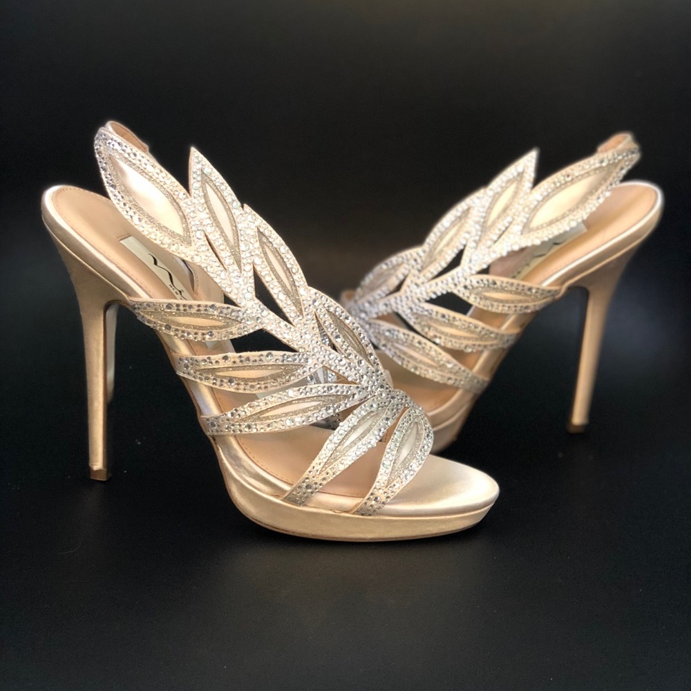 Brand New Nina Fauna pumps, size 7.5 - NEVER WORN!